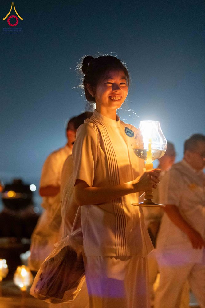 ภาพ No.312298:วันอังคารที่ 3 มีนาคม พ.ศ.2569 พิธีเวียนประทักษิณและจุดมาฆประทีป (ภาพชุดที่ 2) ณ ลานธรรมพระมหาธรรมกายเจดีย์ วัดพระธรรมกาย