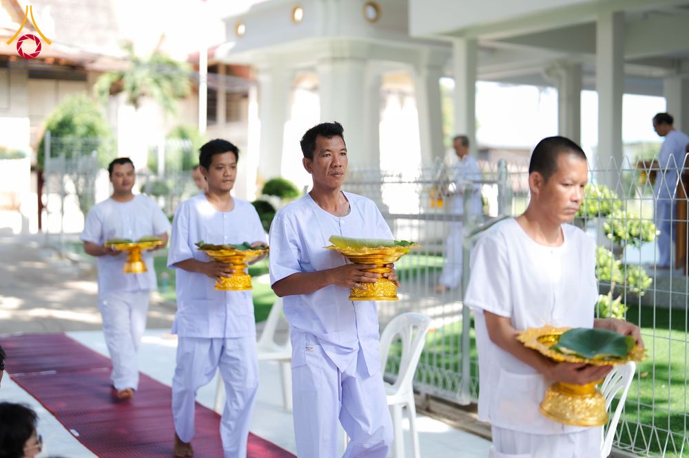 ภาพ No.341207:วันอาทิตย์ที่ 26 กรกฎาคม พ.ศ. 2569 ​โครงการอุปสมบทหมู่บูชาธรรมมหาปูชนียาจารย์ รุ่นที่ ๑ วัดกลางธนรินทร์ ต.บ้านแป้ง อ.พรหมบุรี จ.สิงห์บุรี