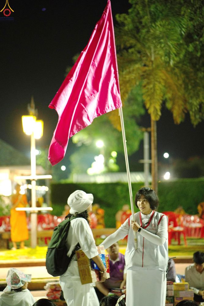 ภาพ No.282472:วันที่ 19 -20 ธันวาคม พ.ศ.2568 เบื้องหลังความสำเร็จ ของการจัดงานตักบาตร พระ 10,000 รูป Skywalk กาญจนบุรี