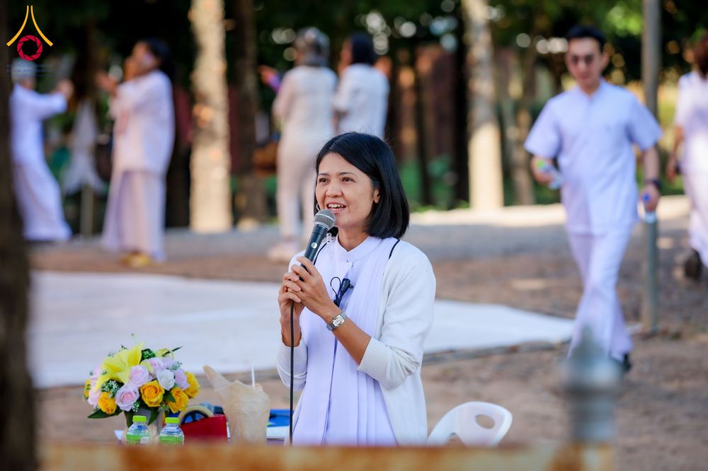 ภาพ No.285708:วันพุธที่ 10 ธันวาคม พ.ศ.2568  พิธีตอกเสาเข็มมงคลต้นสุดท้าย รองรับองค์พระเจดีย์เพื่อสร้างสันติภาพโลก ณ ศูนย์ปฏิบัติธรรมและศูนย์อบรมเยาวชน ชัยนาท