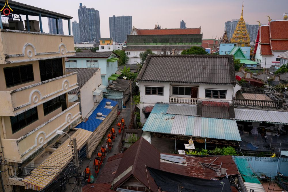 ภาพ No.300098:วันที่ 22 มกราคม พ.ศ.2569 พระธรรมยาตราปฏิบัติธรรม และถ่ายภาพหมู่ประวัติศาสตร์ ณ อาคารธรรมยาตรา กตัญญูบูชามหาปูชนียาจารย์  ตรงข้ามวัดปากน้ำภาษีเจริญ จ.กรุงเทพมหานคร ในโครงการธรรมยาตรา กตัญญูบูชา มหาปูชนียาจารย์ พระมงคลเทพมุนี(สด จนฺทสโร) พระผู้ปราบมาร อนุ