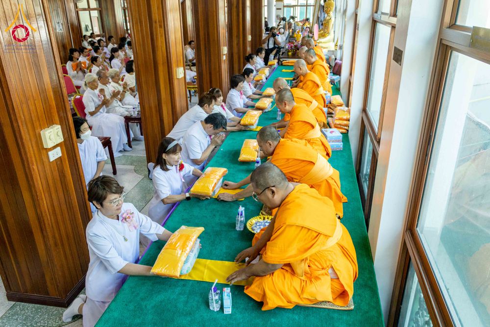 ภาพ No.304498:วันที่ 27 มกราคม พ.ศ. 2569 พิธีทอดผ้าป่าทำนุบำรุงศาสนสถาน ณ วัดปรางค์หลวง ต.บางม่วง อ.บางใหญ่ จ.นนทบุรี ในโครงการธรรมยาตรา กตัญญูบูชา มหาปูชนียาจารย์ พระมงคลเทพมุนี(สด จนฺทสโร) พระผู้ปราบมาร อนุสรณ์สถาน 7 แห่ง ปีที่ 14