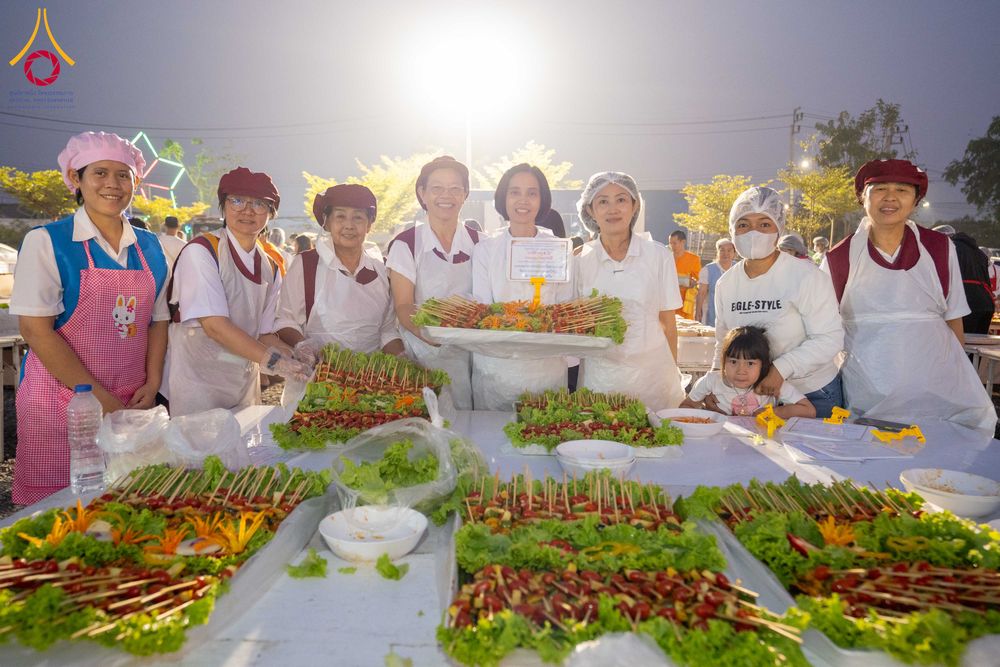 ภาพ No.295475:วันที่ 16 มกราคม พ.ศ. 2569 พิธีถวายภัตตาหารเป็นสังฆทาน แด่พระธรรมยาตรา ณ วัดโบสถ์บน ต.บางคูเวียง จ.นนทบุรี อนุสรณ์สถานลำดับที่ 4 สถานที่เกิดด้วยกายธรรม ในโครงการธรรมยาตรา กตัญญูบูชา มหาปูชนียาจารย์ พระมงคลเทพมุนี(สด จนฺทสโร) พระผู้ปราบมาร อนุสรณ์สถาน 7 แ