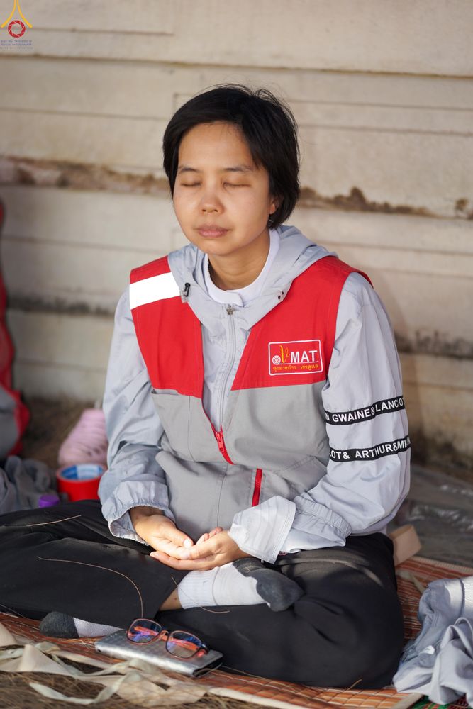 ภาพ No.300662:ภาพเบื้องหลังอาสาสมัครรวมใจ ชุดที่ 3 ในโครงการธรรมยาตรา กตัญญูบูชา มหาปูชนียาจารย์ พระมงคลเทพมุนี(สด จนฺทสโร) พระผู้ปราบมาร อนุสรณ์สถาน 7 แห่ง ปีที่ 14