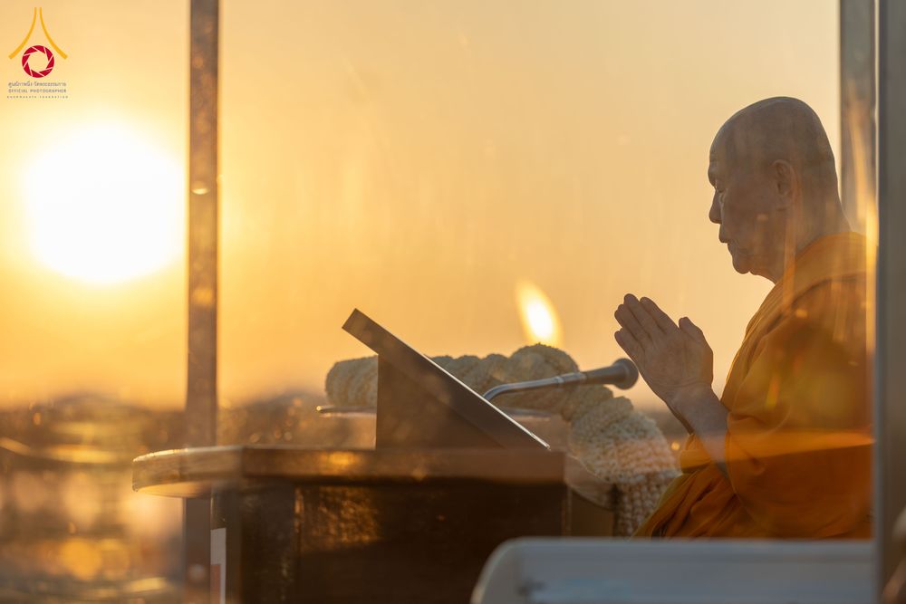 ภาพ No.312040:วันอังคารที่ 3 มีนาคม พ.ศ.2569 พิธีเวียนประทักษิณและจุดมาฆประทีป ณ ลานธรรมพระมหาธรรมกายเจดีย์ วัดพระธรรมกาย