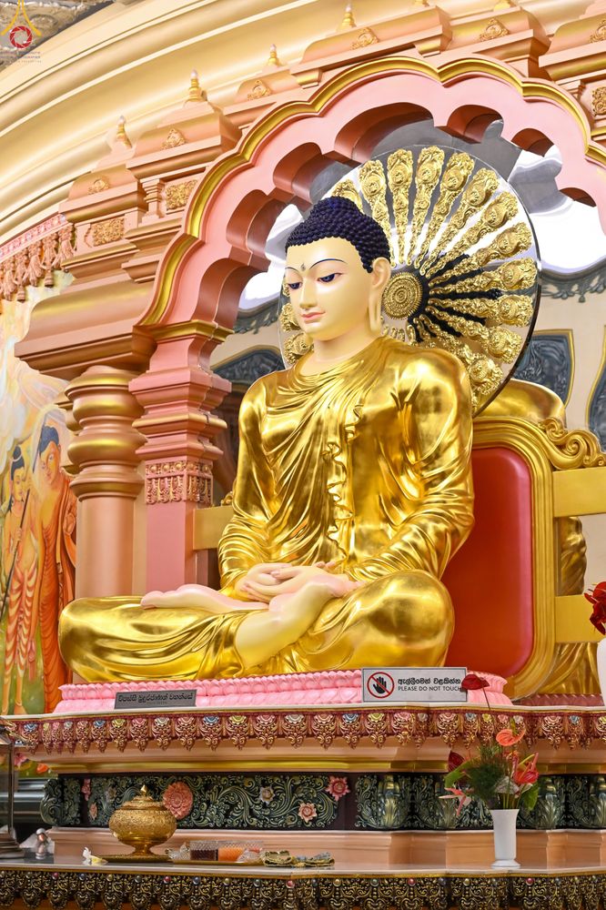 ภาพ No.284285:วันที่ 28 ตุลาคม พ.ศ.2568 กฐินสมทบต่างประเทศ โดยคณะศิษยานุศิษย์ บูชาธรรม 81 ปี หลวงพ่อธัมมชโย ณ วัดมหาเมฆนาวา ศรีลังกา