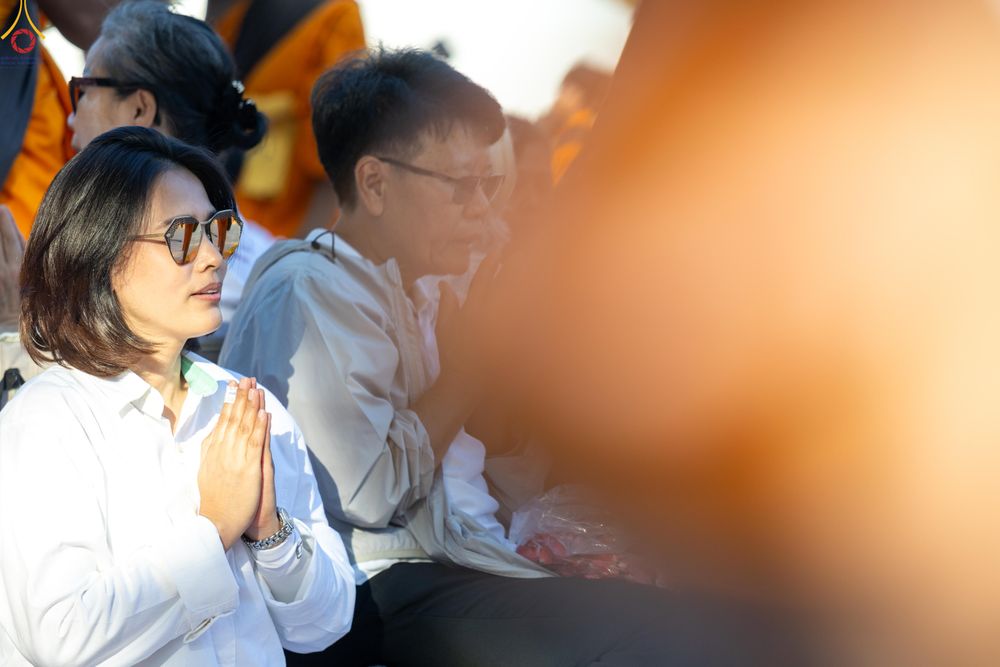 ภาพ No.290539:วันที่ 7 มกราคม พ.ศ. 2569 พิธีต้อนรับพระธรรมยาตรา ณ อนุสรณ์สถานลำดับที่ 2  สถานที่ตั้งมโนปณิธานบวชตลอดชีวิต อนุสรณ์สถานคลองบางนางแท่น (ภาพชุดที่ 2) อ.สามพราน จ.นครปฐม ในโครงการธรรมยาตรา กตัญญูบูชา มหาปูชนียาจารย์ พระมงคลเทพมุนี(สด จนฺทสโร) พระผู้ปราบมาร 