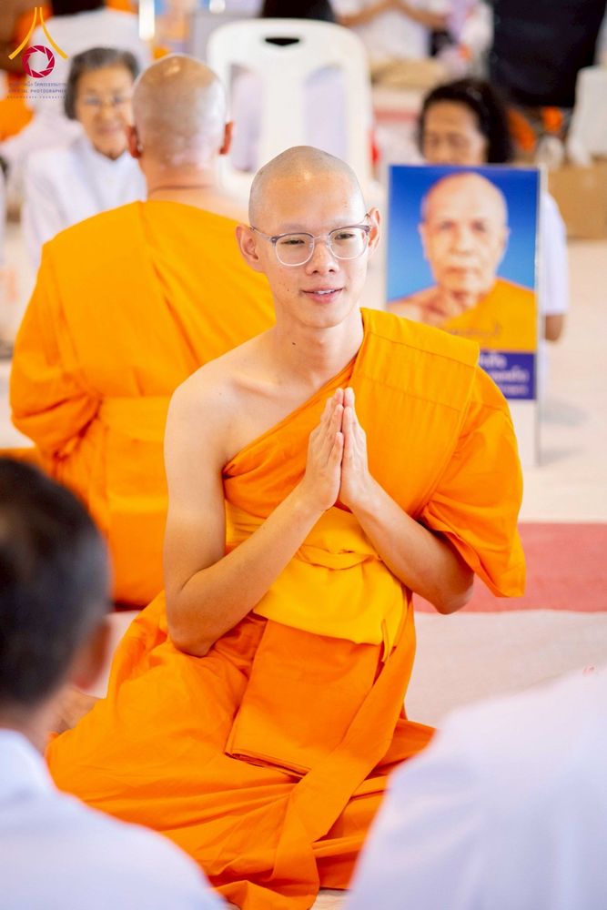 ภาพ No.277803:วันเสาร์ที่ 6 ธันวาคม พ.ศ. 2568 พิธีบรรพชาอุปสมบทและพิธีถวายบาตร โครงการอุปสมบทบูชาธรรมมหาปูชนียาจารย์ ประจำปี พ.ศ.2568 โครงการบวชพระนานาชาติ AEC และ WAB รุ่น CEO (นักบริหาร) รุ่นที่ 5 ณ มหาธรรมกายเจดีย์ วัดพระธรรมกาย