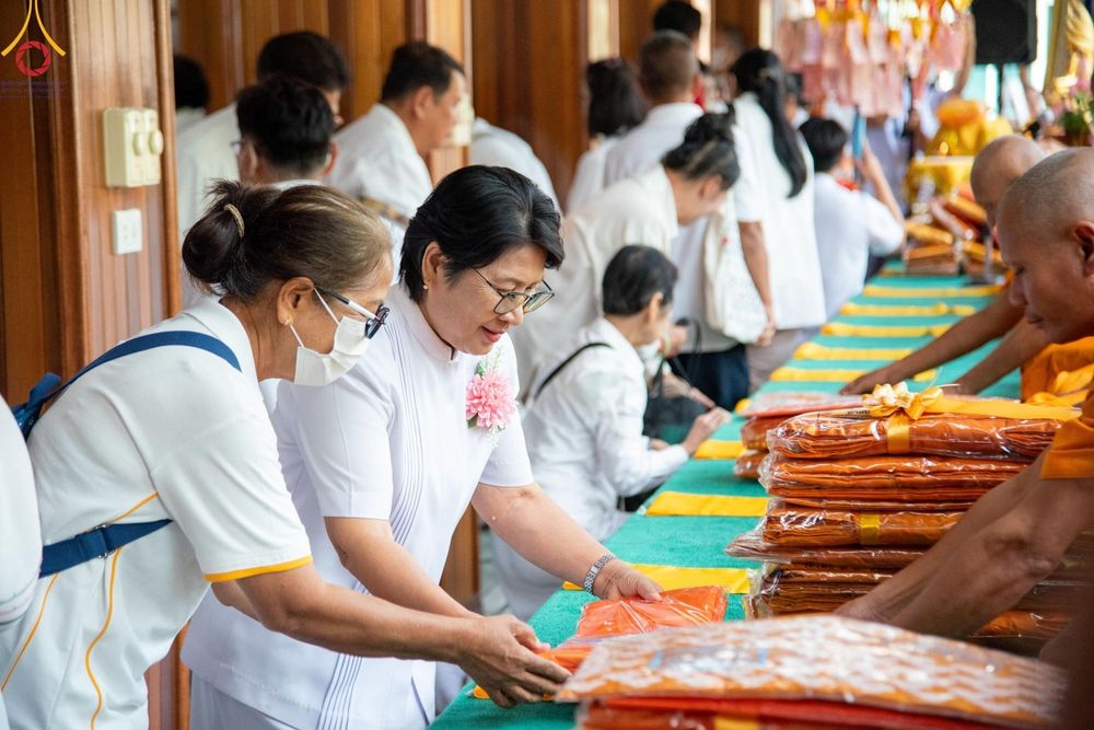 ภาพ No.203453:พิธีทอดผ้าป่าทำนุบำรุงศาสนสถาน ณ วัดปรางค์หลวง ตำบลบางม่วง อำเภอบางใหญ่ จังหวัดนนทบุรี ในโครงการธรรมยาตรา กตัญญูบูชา มหาปูชนียาจารย์ พระมงคลเทพมุนี(สด จนฺทสโร) พระผู้ปราบมาร อนุสรณ์สถาน 7 แห่ง ปีที่ 13 วันที่ 29 มกราคม พ.ศ. 2568