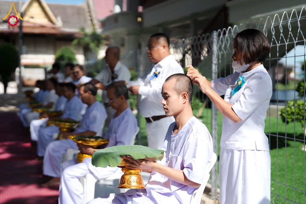 ภาพ No.341214:วันอาทิตย์ที่ 26 กรกฎาคม พ.ศ. 2569 ​โครงการอุปสมบทหมู่บูชาธรรมมหาปูชนียาจารย์ รุ่นที่ ๑ วัดกลางธนรินทร์ ต.บ้านแป้ง อ.พรหมบุรี จ.สิงห์บุรี