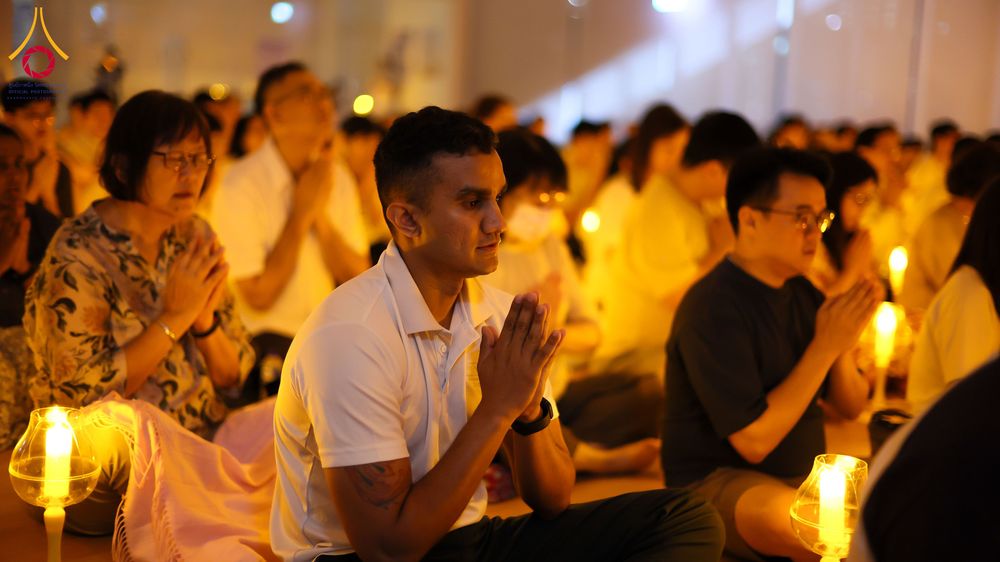 ภาพ No.332073:วันอาทิตย์ที่ 31 พฤษภาคม พ.ศ. 2569 วัดพระธรรมกายสิงคโปร์จุดประทีปแห่งศรัทธา ฉลองวิสาขบูชา ปี 2569 ยิ่งใหญ่ Dhammakaya Centre Singapore Illuminates the Lights of Faith in a Grand Vesak Day 2026 Celebration