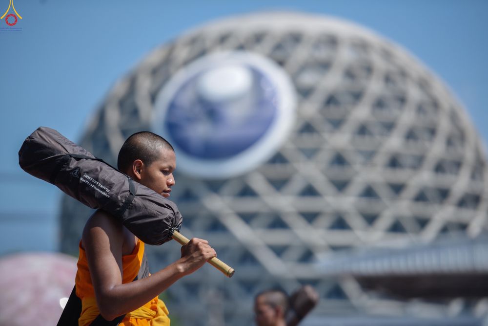 ภาพ No.304670:วันที่ 25 มกราคม พ.ศ. 2569 พิธีต้อนรับพระธรรมยาตรา (ภาพชุดที่ 2) รร.สามัคคีราษฏร์บำรุง-วัดพระธรรมกาย ในโครงการธรรมยาตรา กตัญญูบูชา มหาปูชนียาจารย์ พระมงคลเทพมุนี(สด จนฺทสโร) พระผู้ปราบมาร อนุสรณ์สถาน 7 แห่ง ปีที่ 14