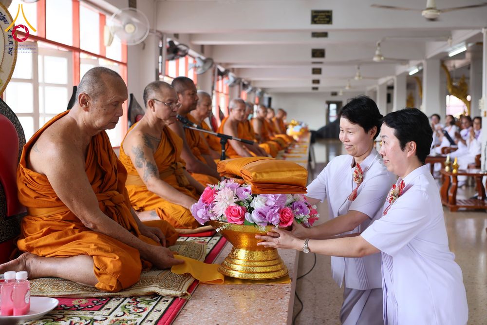 ภาพ No.300394:วันที่ 22 มกราคม พ.ศ. 2569 พิธีทอดผ้าป่าทำนุบำรุงศาสนสถาน ณ วัดรางกำหยาด ต.บางภาษี อ.บางเลน จ.นครปฐม ในโครงการธรรมยาตรา กตัญญูบูชา มหาปูชนียาจารย์ พระมงคลเทพมุนี(สด จนฺทสโร) พระผู้ปราบมาร อนุสรณ์สถาน 7 แห่ง ปีที่ 14