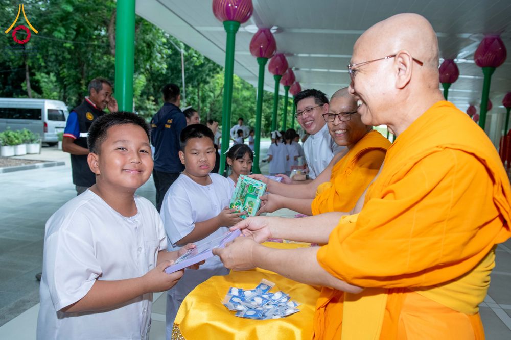 ภาพ No.340501:วันที่ 16 กรกฎาคม พ.ศ.2569 อำเภอคลองหลวงผสานเครือข่าย“บวร”ถวายเทียนพรรษาปี2569 ณ วัดพระธรรมกาย