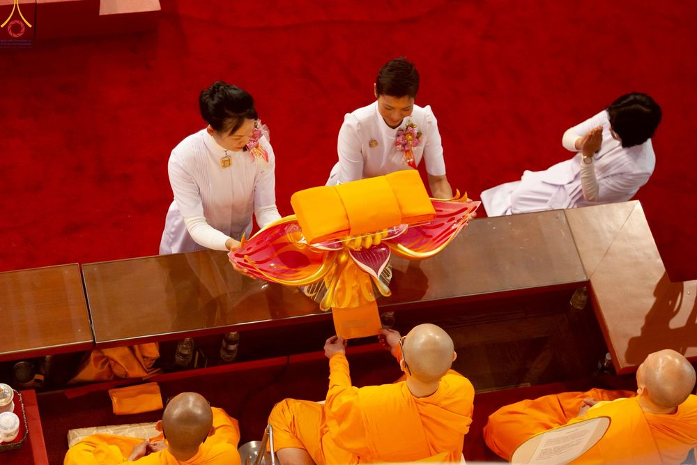 ภาพ No.270894:วันอาทิตย์ที่ 19 ตุลาคม พ.ศ. 2568 พิธีทอดกฐิน “หนึ่งไม่มีสอง” วัดพระธรรมกายนิวคาสเซิล เมืองนิวคาสเซิล ประเทศอังกฤษ 