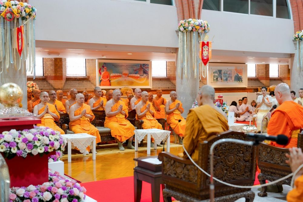 ภาพ No.142603:พิธีพัทธสีมา ประดิษฐานลูกนิมิตมหาสมบัติ สถาปนาอุโบสถวัดพระธรรมกายลอนดอน บูชาธรรม 80 ปี หลวงพ่อธัมมชโย วันเสาร์ที่ 22 มิถุนายน พ.ศ. 2567