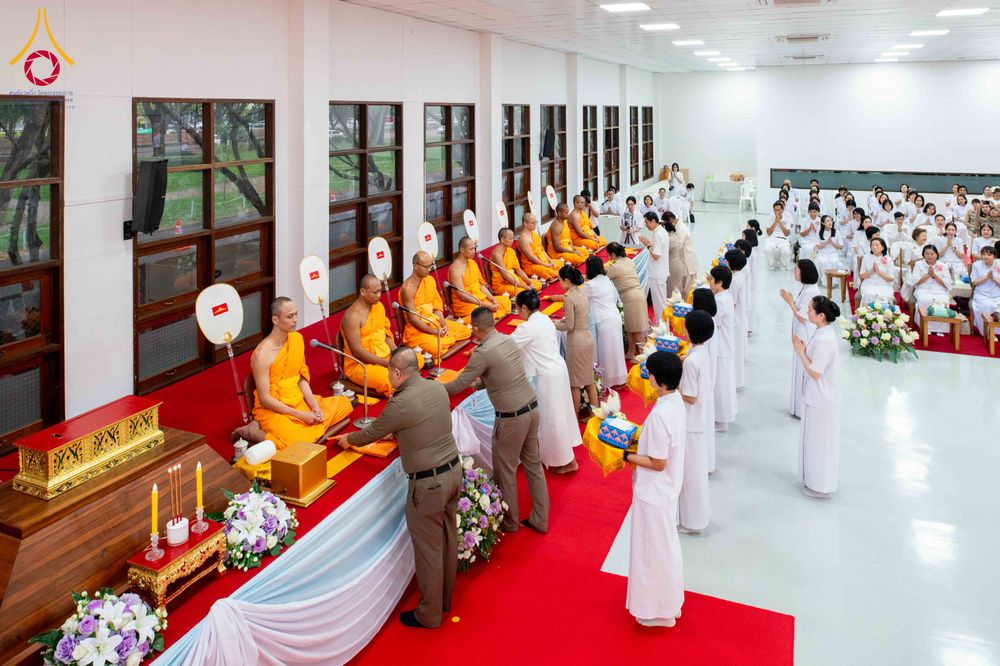 ภาพ No.315171:วันจันทร์ที่ 23 มีนาคม พ.ศ. 2569 พิธีบำเพ็ญกุศล คุณพ่อณรงค์ จินตมากุล  สิริอายุ 99 ปี 11 เดือน โยมบิดา พระครูปลัดรัตนวีรวัฒน์ (รังสฤษดิ์ อิทฺธิจินตโก) ที่ปรึกษาเจ้าคณะจังหวัดปทุมธานี เจ้าอาวาสวัดพระธรรมกาย  ณ ห้องปลูกศรัทธา 2 วัดพระธรรมกาย ปทุมธานี