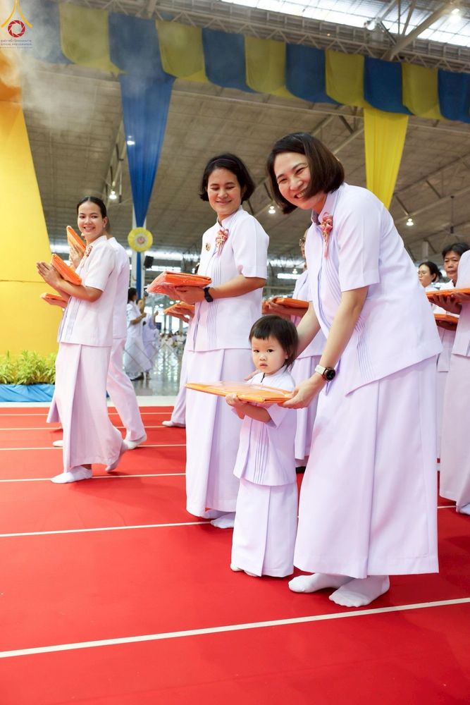 ภาพ No.243956:วันอาทิตย์ที่ 7 กันยายน พ.ศ. 2568 พิธีทอดผ้าป่าสมทบกฐินวัดพระธรรมกาย และสมทบกฐิน 30,000 วัดทั่วไทย ครั้งที่ 2 ณ ห้องแก้วสารพัดนึก 1 วัดพระธรรมกาย