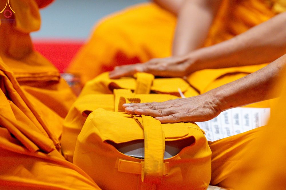 ภาพ No.84238:พิธีขอบรรพชา , พิธีขอสรณคมน์และศีล ,  พิธีรับบาตร , พิธีอุปสมบท ในโครงการบรรพชาอุปสมบทหมู่ธรรมทายาทรุ่นเข้าพรรษา และโครงการบรรพชาสามเณรโรงเรียนนานาชาติ รุ่นที่ 12 ณ โบสถ์พระไตรปิฎก วัดพระธรรมกาย วันที่ 22 กรกฎาคม พ.ศ. 2566