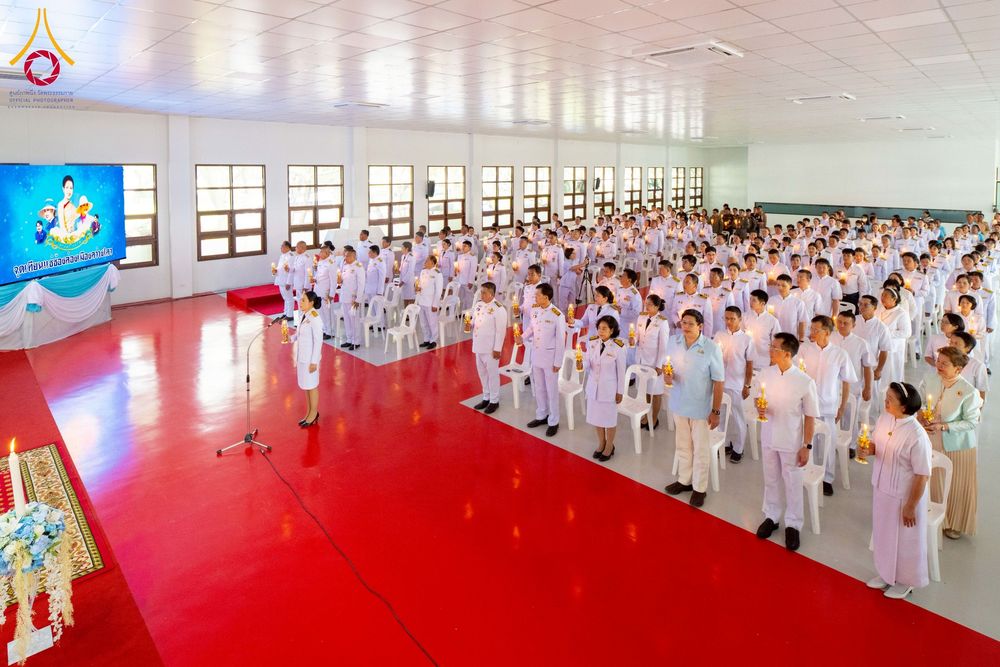 ภาพ No.237759:พิธีถวายเครื่องราชสักการะและวางพานพุ่ม และพิธีจุดเทียนถวายพระพรชัยมงคล เนื่องในโอกาสวันเฉลิมพระชนมพรรษา สมเด็จพระนางเจ้าสิริกิติ์ พระบรมราชินีนาถ พระบรมราชชนนีพันปีหลวง วันอังคารที่ 12 สิงหาคม พ.ศ. 2568  ณ อาคารปลูกศรัทธา 2 วัดพระธรรมกาย