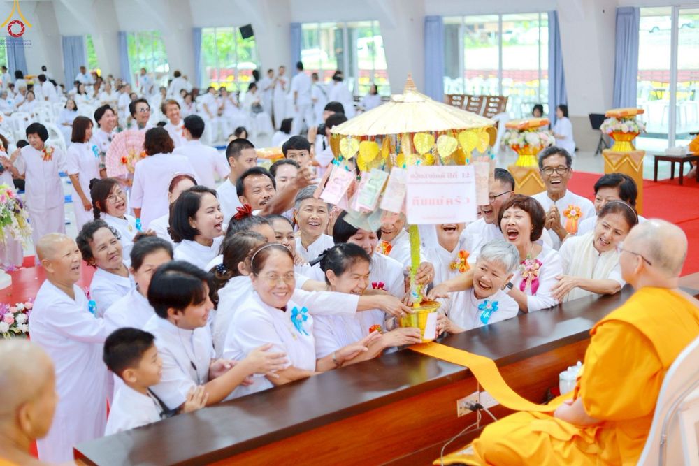 ภาพ No.261085:วันอังคารที่ 14 ตุลาคม พ.ศ. 2568 พิธีทอดกฐินสามัคคี "สร้างองค์พระเจดีย์เพื่อสร้างสันติภาพโลก" ขนาดหน้าตัก 10 เมตร ณ ศูนย์ปฏิบัติธรรมระยอง(บ้านช่องลม) ตำบลบางบุตร อำเภอบ้านค่าย จังหวัดระยอง