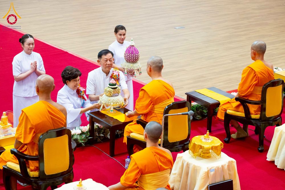 ภาพ No.272900:วันอาทิตย์ที่ 23 พฤศจิกายน พ.ศ.2568 พิธีมุทิตาสักการะ พระมหาเถระและพระเถระ ประจำปีพุทธศักราช 2568 ณ ห้องแก้วสารพัดนึก 2 สภาธรรมกายสากล  วัดพระธรรมกาย