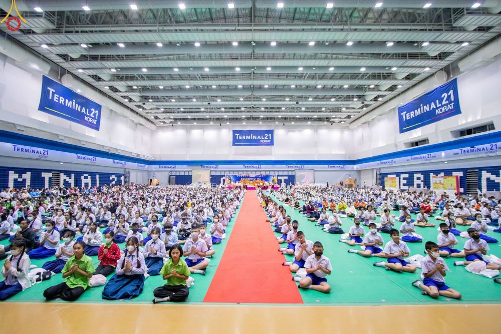 ภาพ No.103352:วันรวมพลังเด็กดี V-Star ผู้นำฟื้นฟูศีลธรรมโลก จังหวัดนครราชสีมา ณ เทอร์มินอล 21 โคราช ถ.มิตรภาพ ต.ในเมือง อ.เมืองนครราชสีมา จ.นครราชสีมา วันอังคารที่ 19 ธันวาคม พ.ศ. 2566