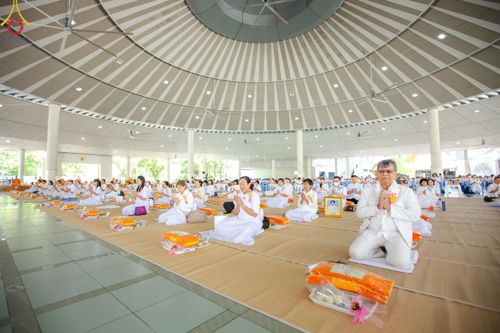 ภาพ No.167388:พิธีบุพเปตพลี ครั้งที่ 157 ร่วมอุทิศบุญกุศลแด่หมู่ญาติที่ล่วงลับไปแล้ว และสืบทอดอายุพระพุทธศาสนา วันพฤหัสที่ 31 ตุลาคม พ.ศ. 2567 (วันพระ แรม 14 ค่ำ เดือน 11) ณ หอฉันคุณยายอาจารย์ฯ วัดพระธรรมกาย