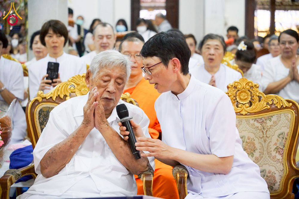 ภาพ No.273421:วันที่ 1 พฤศจิกายน พ.ศ. 2568 พิธีทอดกฐินสามัคคีทั่วไทย ณ วัดทินกรนิมิต อ.เมือง จ.นนทบุรี โดยคณะศิษยานุศิษย์ บูชาธรรม 81 ปี หลวงพ่อธัมมชโย