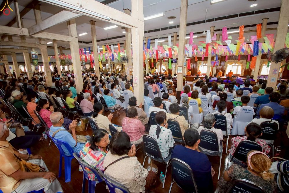 ภาพ No.251934:วันที่ 10 ตุลาคม พ.ศ. 2568 พิธีทอดกฐินสามัคคีทั่วไทย 30,000 วัด โดยคณะศิษยานุศิษย์ บูชาธรรม 81 ปี หลวงพ่อธัมมชโย  ร่วมกับ มหาวิทยาลัยนเรศวร  ณ วัดศรีรัตนาราม(จูงนาง) ต.ท่าทอง อ.เมือง จ.พิษณุโลก