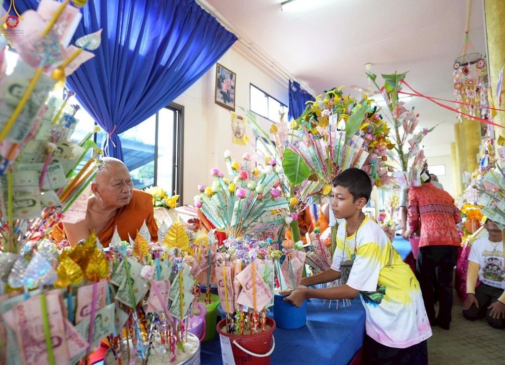 ภาพ No.264064:วันที่ 24 ตุลาคม พ.ศ. 2568 พิธีทอดกฐินสามัคคีทั่วไทย 30,000 วัด โดยคณะศิษยานุศิษย์ บูชาธรรม 81 ปี หลวงพ่อธัมมชโย ณ วัดบ้านปรางค์ อ.คง จ.นครราชสีมา