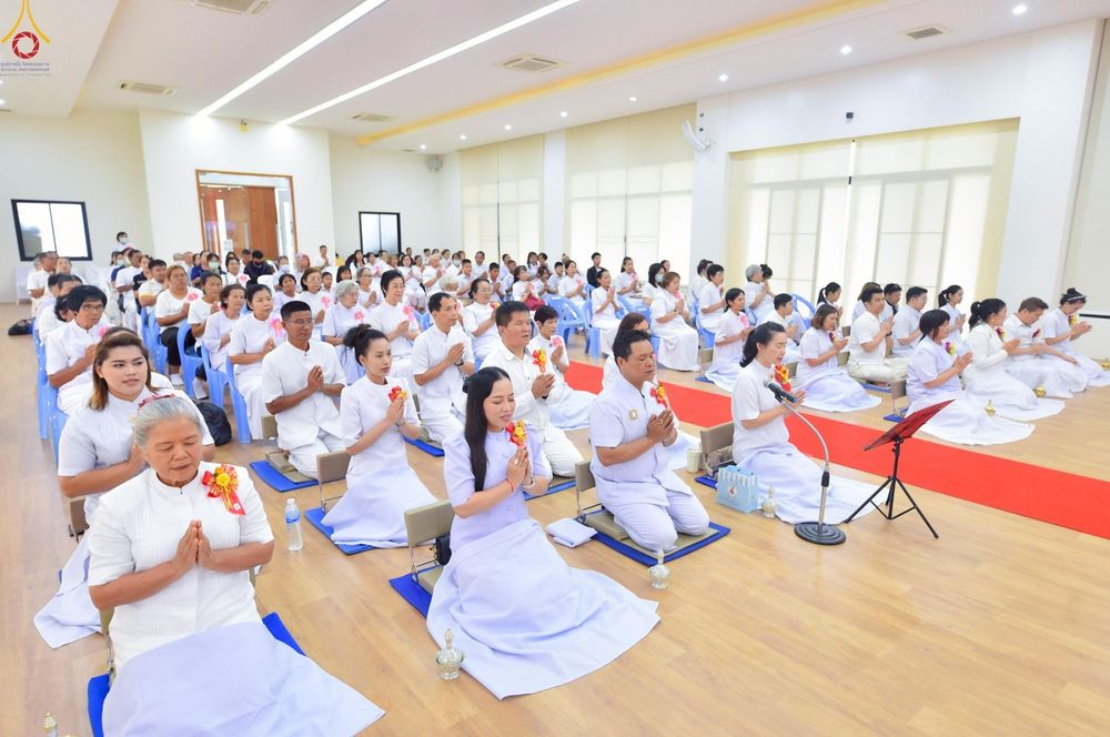 ภาพ No.249920:วันอังคารที่ 30 กันยายน พ.ศ. 2568 พิธีตอกเสามงคลต้นแรกอาคารเศรษฐีถาวร ที่พักผู้มาปฏิบัติธรรม ณ ศูนย์ปฏิบัติธรรมจันทบุรี