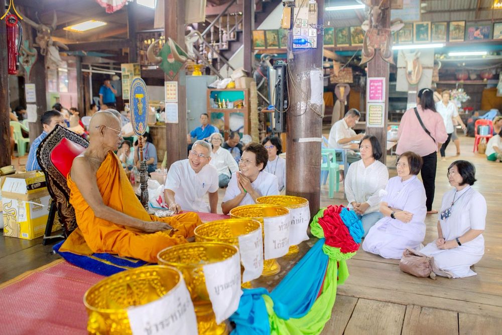 ภาพ No.251859:วันที่ 8 ตุลาคม พ.ศ. 2568 พิธีทอดกฐินสามัคคีทั่วไทย 30,000 วัด โดยคณะศิษยานุศิษย์ บูชาธรรม 81 ปี หลวงพ่อธัมมชโย ณ วัดโคกบำรุงราษฎร์ อ.ดำเนินสะดวก จ.ราชบุรี