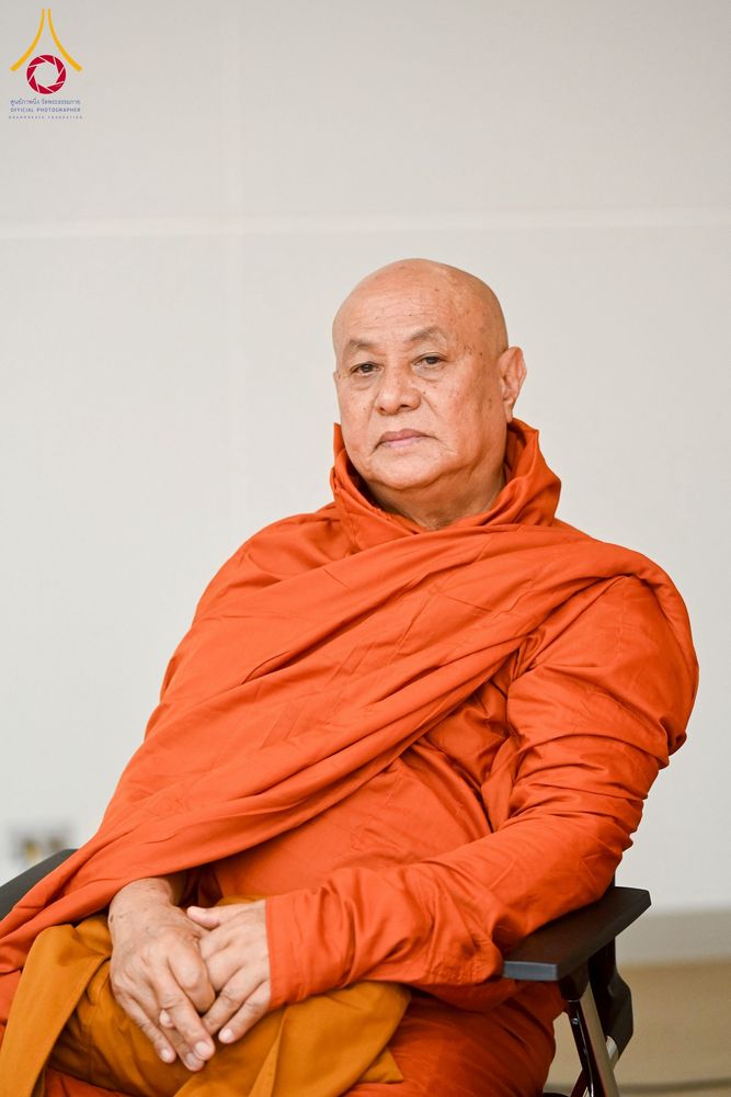 ภาพ No.223060:วันที่ 24 เมษายน พ.ศ. 2568 หลวงพ่อทัตตชีโวต้อนรับคณะสงฆ์เมียนมา ณ อาคาร 100 ปี คุณยายมหารัตนอุบาสิกาจันทร์ ขนนกยูง วัดพระธรรมกาย
