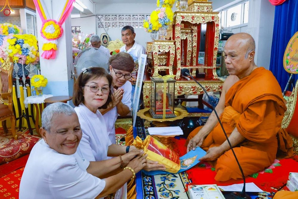 ภาพ No.268616:วันที่ 27 ตุลาคม พ.ศ. 2568 พิธีทอดกฐินสามัคคีทั่วไทย ณ วัดโรงวาส จ.สงขลา โดยคณะศิษยานุศิษย์ บูชาธรรม 81 ปี หลวงพ่อธัมมชโย