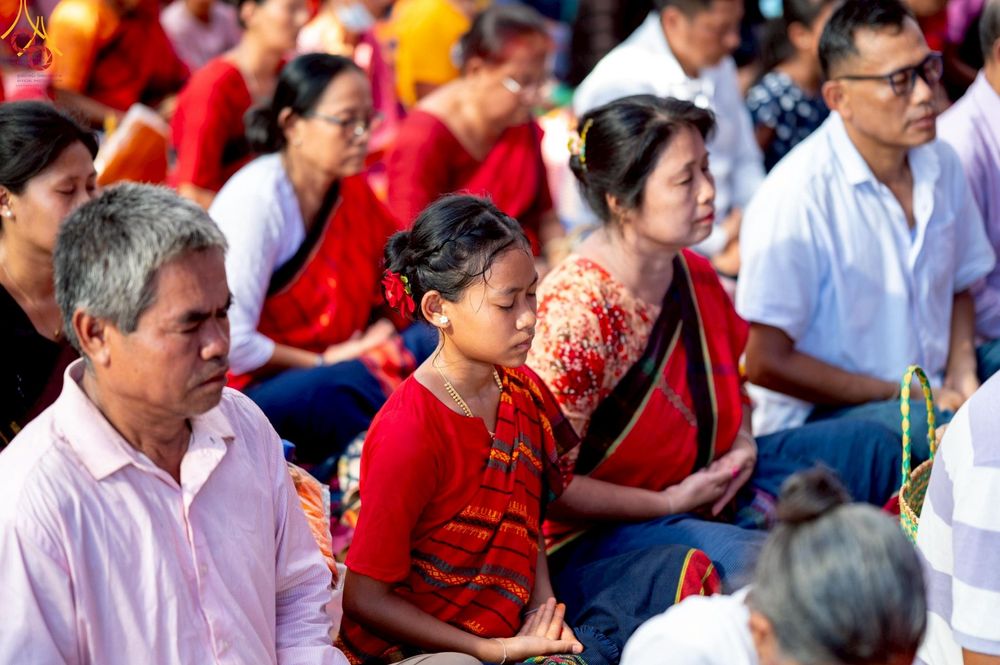 ภาพ No.261646:วันที่ 19 ตุลาคม พ.ศ. 2568 พิธีทอดกฐินสมทบ วัดกัลยาณมิตรต่างประเทศ บูชาธรรม 81 ปี หลวงพ่อธัมมชโย ณ วัดสารนาถ เมืองคาร์การชารี ประเทศบังกลาเทศ 