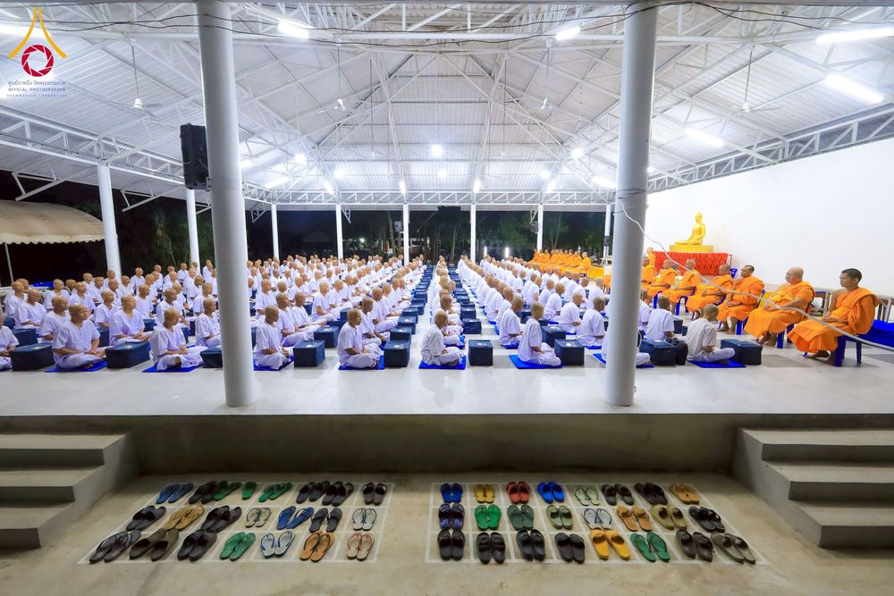 ภาพ No.275963:วันที่ 26-30 พฤศจิกายน พ.ศ. 2568 ทีมพระพี่เลี้ยงตั้งรับ รายงานตัวโครงการบวชบูชาธรรมมหาปูชนียาจารย์ ณ ศูนย์ปฏิบัติธรรมบุรีรัมย์