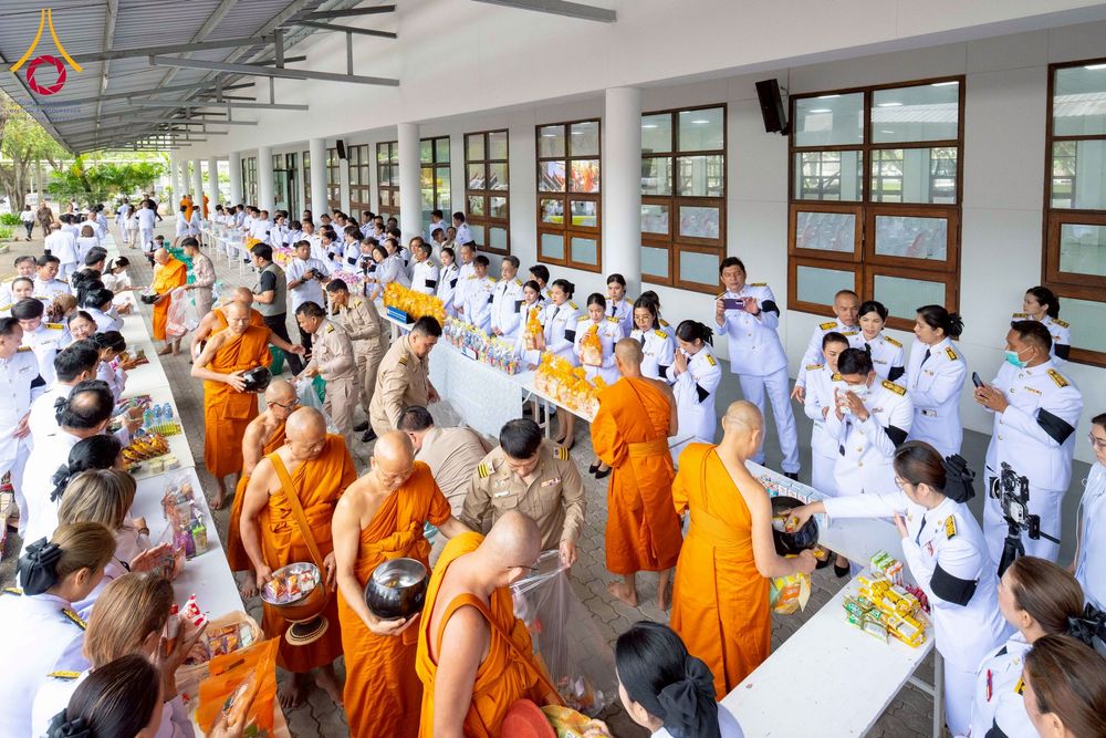 ภาพ No.276025:วันที่ 5 ธันวาคม พ.ศ. 2568 พสกนิกรอำเภอคลองหลวง พร้อมใจบำเพ็ญกุศลอุทิศถวาย “ในหลวงรัชกาลที่ 9” น้อมรำลึกในพระมหากรุณาธิคุณ เนื่องในวันคล้ายวันพระบรมราชสมภพ วันชาติ และวันพ่อแห่งชาติ ณ อาคารปลูกศรัทธา 2 วัดพระธรรมกาย อำเภอคลองหลวง จังหวัดปทุมธานี