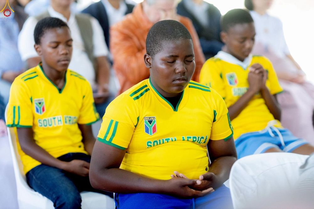 ภาพ No.255183:วันที่ 12 ตุลาคม พ.ศ. 2568 พิธีทอดกฐินสามัคคีสร้างทุกสิ่ง วัดพระธรรมกายโจฮันเนสเบิร์ก  ประเทศสาธารณรัฐแอฟริกาใต้