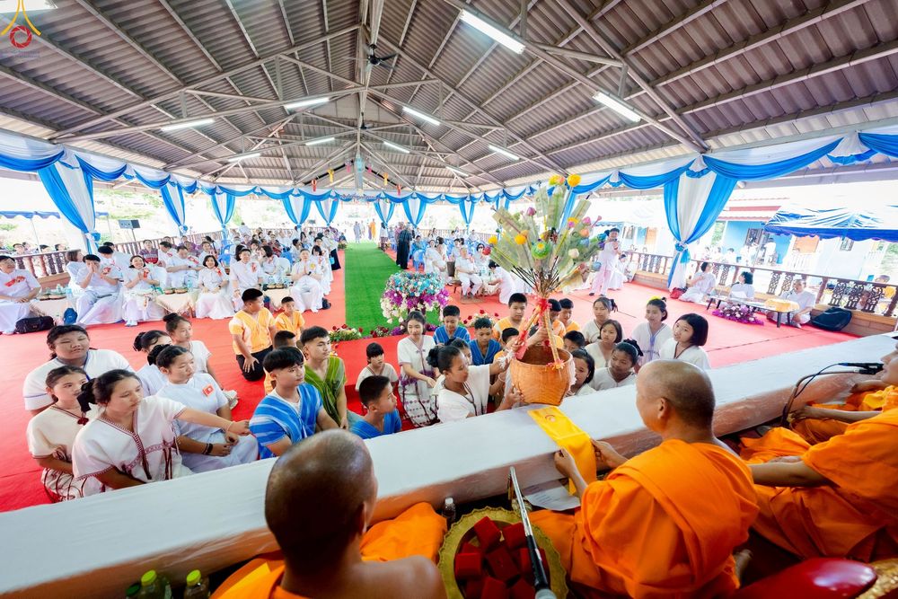 ภาพ No.258313:วันที่ 13 ตุลาคม พ.ศ. 2568 พิธีทอดกฐินสามัคคีทั่วไทย 30,000 วัด โดยคณะศิษยานุศิษย์ บูชาธรรม 81 ปี หลวงพ่อธัมมชโย ณ วัดทุ่งเจริญธรรม อ.อมก๋อย จ.เชียงใหม่