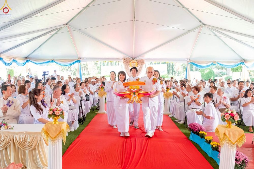 ภาพ No.259321:วันอาทิตย์ที่ 12 ตุลาคม พ.ศ. 2568 พิธีทอดกฐินบรมจักรพรรดิ สร้างอุโบสถ 82 ปี บูชาธรรมหลวงพ่อธัมมชโย ณ วัดพระธรรมกายแคลิฟอร์เนีย ประเทศสหรัฐอเมริกา 