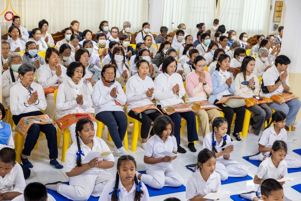ภาพ No.195065:พิธีทอดผ้าป่าทำนุบำรุงศาสนสถาน ณ วัดไผ่โรงวัว ต.บางตาเถร อ.สองพี่น้อง จ.สุพรรณบุรี ในโครงการธรรมยาตรา กตัญญูบูชา มหาปูชนียาจารย์ พระมงคลเทพมุนี(สด จนฺทสโร) พระผู้ปราบมาร อนุสรณ์สถาน 7 แห่ง ปีที่ 13 วันที่ 13 มกราคม พ.ศ. 2568