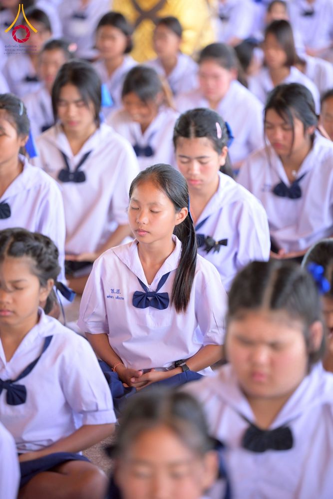 ภาพ No.274871:วันที่ 28 พฤศจิกายน พ.ศ. 2568 รวมพลังเด็กดี V-Star ผู้นำฟื้นฟูศีลธรรมโลก ประจำปี 2568 จังหวัดอุบลราชธานี ณ วัดป่าอุบลแก้ว อ.วารินชำราบ จ.อุบลราชธานี