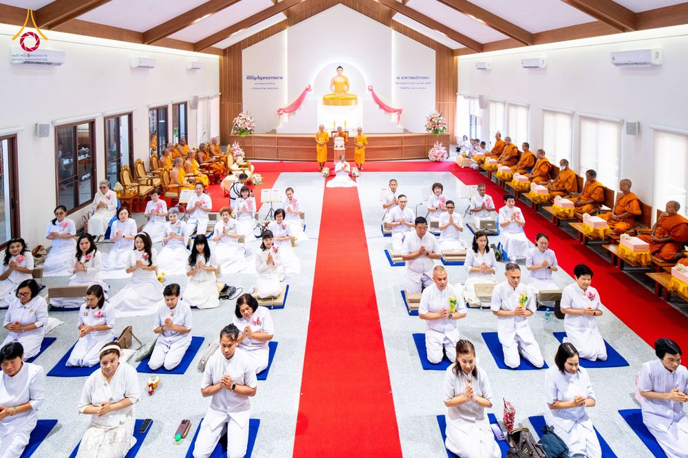 ภาพ No.336233:วันจันทร์ที่ 22 มิถุนายน พ.ศ.2569 พิธีอัญเชิญพระธรรมกาย และบรรจุพระบรมสารีริกธาตุ  ภายในเกศดอกบัวตูม องค์พระประธาน ณ อาคารสมปรารถนา วัดกลางธนรินทร์ ต.บ้านแป้ง อ.พรหมบุรี จ.สิงห์บุรี