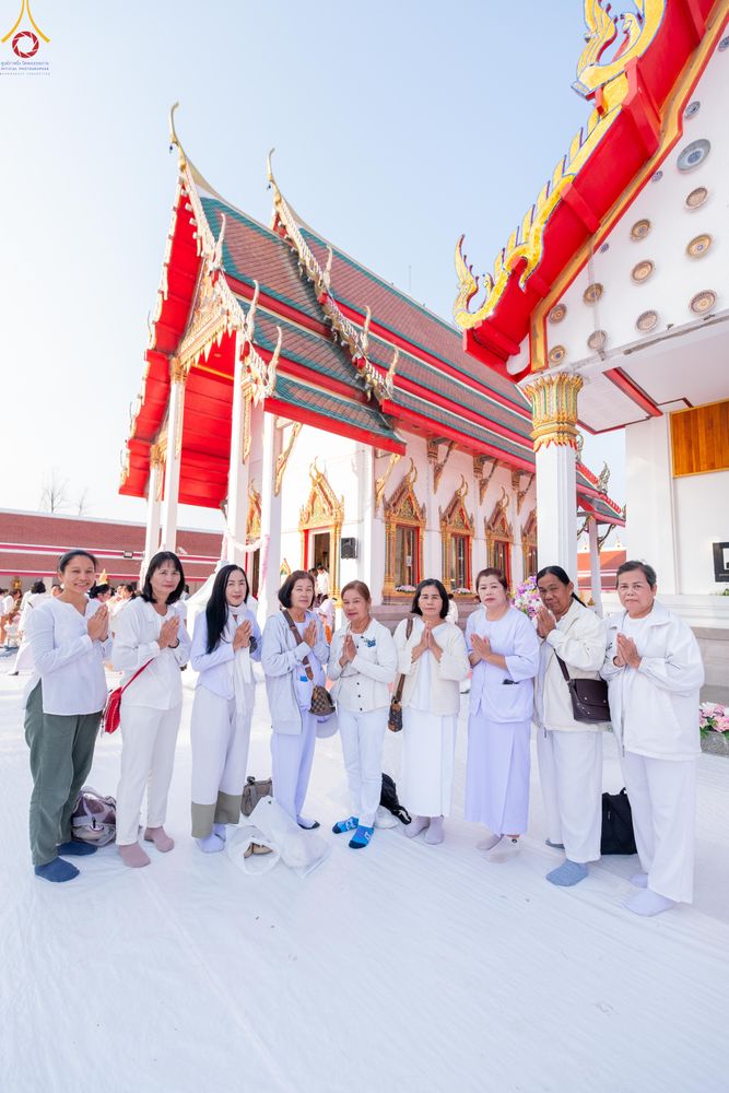 ภาพ No.294538:วันที่ 14 มกราคม พ.ศ. 2569 พิธีตักบาตรพระธรรมยาตรา ณ วัดสองพี่น้อง ต.ต้นตาล อ.สองพี่น้อง จ.สุพรรณบุรี ในโครงการธรรมยาตรา กตัญญูบูชา มหาปูชนียาจารย์ พระมงคลเทพมุนี(สด จนฺทสโร) พระผู้ปราบมาร อนุสรณ์สถาน 7 แห่ง ปีที่ 14