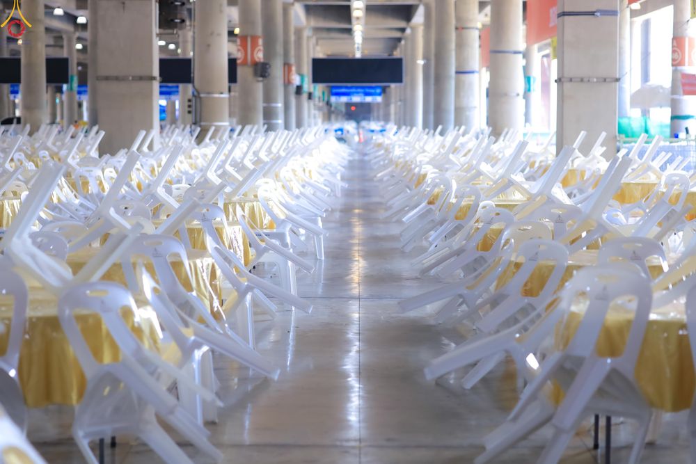 ภาพ No.322699:วันที่ 15-18 เมษายน พ.ศ.2569 การเเตรียมโต๊ะฉัน , เตรียมจุดพักค้าง , เรียงเก้าอี้ , เรียงกล่องไทยธรรม  เพื่องานถวายมหาสังฆทาน 40,000 กว่าวัดทั่วประเทศ วันคุ้มครองโลก 22 เมษายน พ.ศ.2569 วัดพระธรรมกาย