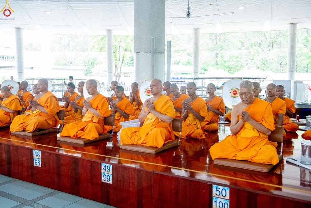 ภาพ No.328781:วันเสาร์ที่ 16 พฤษภาคม พ.ศ.2569 พิธีบุพเปตพลี ครั้งที่ 183 ร่วมอุทิศบุญแด่หมู่ญาติที่ล่วงลับไปแล้ว และสืบทอดอายุพระพุทธศาสนา ณ หอฉันคุณยายอาจารย์ฯ  วัดพระธรรมกาย