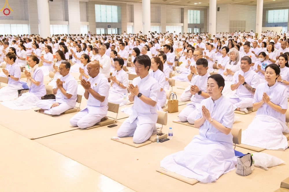 ภาพ No.311729:วันอังคารที่ 3 มีนาคม พ.ศ.2569 ปฏิบัติธรรมภาคสายวันมาฆบูชา พิธีถวายภัตตาหารเป็นสังฆทาน ณ สภาธรรมกายสากล วัดพระธรรมกาย