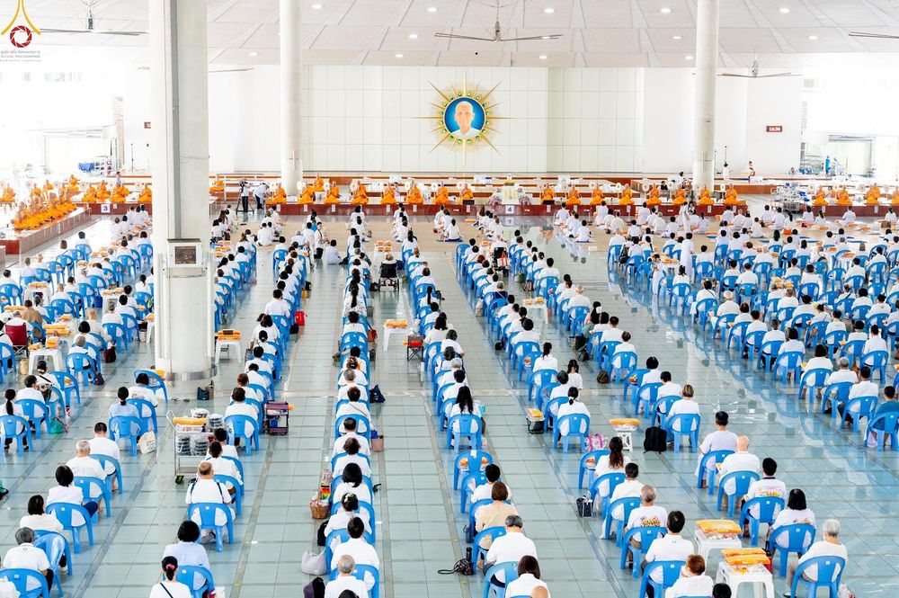 ภาพ No.348514:วันที่ 11 กันยายน พ.ศ.2569 พิธีบุพเปตพลี ครั้งที่ 188 ร่วมอุทิศส่วนกุศล แด่หมู่ญาติผู้ล่วงลับไปแล้ว และเป็นปัจจัยสนับสนุน การเผยแผ่พระพุทธศาสนา ณ หอฉันคุณยายอาจารย์ วัดพระธรรมกาย