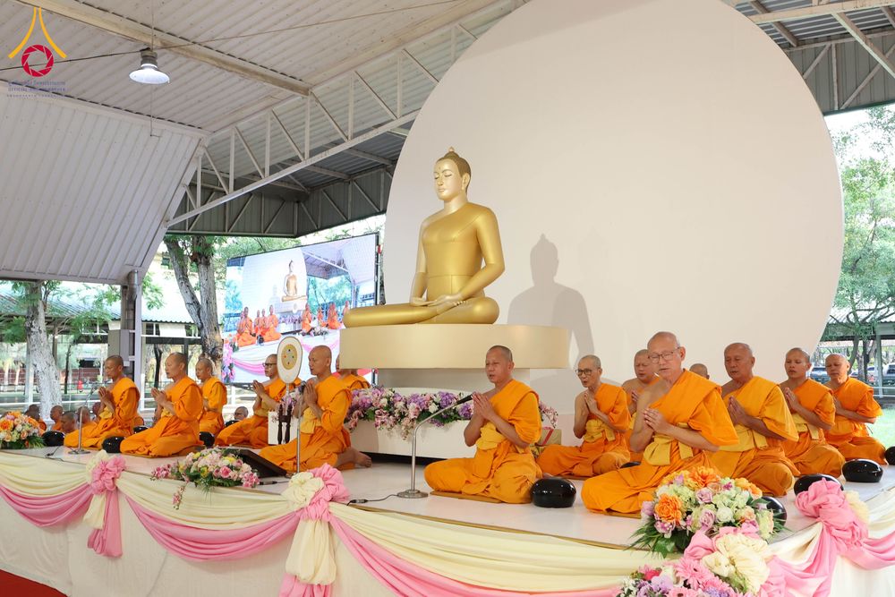 ภาพ No.322912:วันอาทิตย์ที่ 19 เมษายน พ.ศ. 2569 ตักบาตรฉลองพระใหม่ โครงการบรรพชาและอุปสมบทหมู่ รุ่นบูชาธรรม 82 ปี หลวงพ่อธัมมชโย ณ อาคารโถงช้าง สำนักงานใหญ่